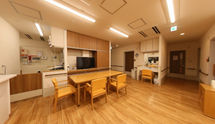 広々とした綺麗な共用リビング