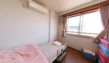 老人ホームの居室での職場