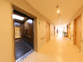 広々とした廊下と多機能空間
