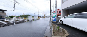 介護施設の外側と近隣地域