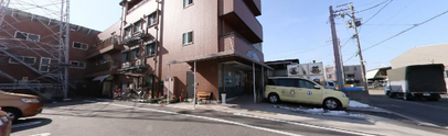 介護施設の外観と周辺環境
