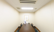 会議室内観