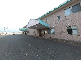広々とした施設駐車場