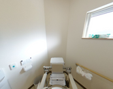 清潔なトイレの介護環境