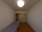 明るさと落ち着き、部屋