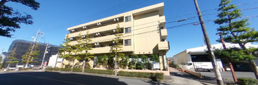 介護施設の外観と周辺環境