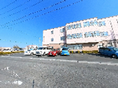 明るく広い勤務施設