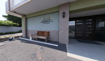 介護施設のエントランス周辺