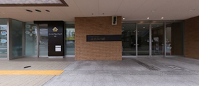 介護施設外観と周辺環境