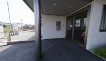 清潔感あふれる介護施設外観