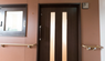 介護施設内の廊下と部屋の入口