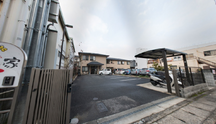 介護施設の外観と周辺環境
