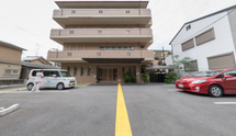 介護施設周辺の閑静な街角