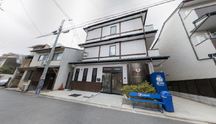 介護施設の外観と周辺環境