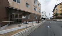 職員が働く介護施設の外部