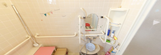 明るい高齢者向け介護浴室