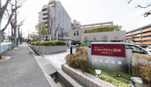 介護施設の外観と周辺環境