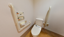 バリアフリー設計の浴室