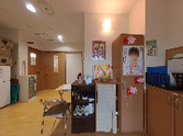 明るい玄関ホールです  