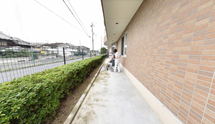 介護施設の屋外通路