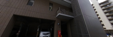 介護施設の外観と周囲