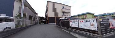 介護施設の外観と環境