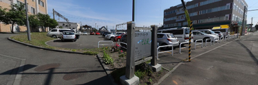 介護施設の建物とアクセス良好な立地