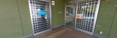 介護施設入口の風景