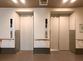 エレベーター前の廊下