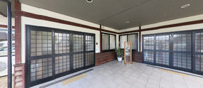 介護施設の入口付近
