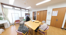介護施設の共有スペース