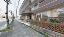 洗練されたデザインの施設外観