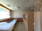 明るい個室の部屋