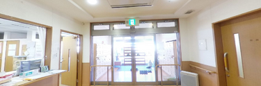 介護施設内部の共有スペース