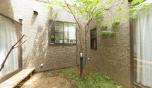 自然光あふれる心地よい勤務地