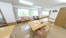 快適で広々とした共用ラウンジ