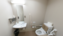 職員向けバリアフリーなトイレ設備