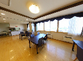 広々とした快適な食堂エリア