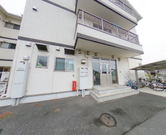 介護施設の外観と周辺環境