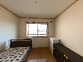 明るい個室の空間