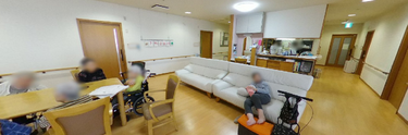 介護施設内のリビングスペース