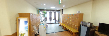 ゆとりある介護施設内部