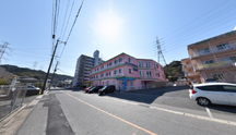 介護施設外観と周辺環境