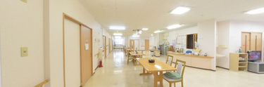 介護施設内の居住エリアと共有エリア