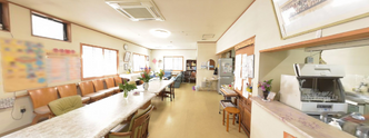 居住者とスタッフのコミュニケーションスペース