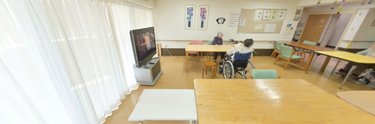 ケア施設の居心地の良い共用スペース