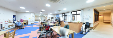 明るく広々とした介護施設