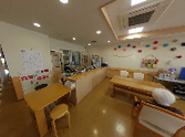 きれいな施設の廊下