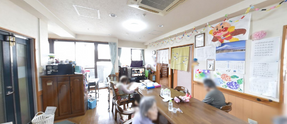 介護施設の共有ラウンジ