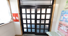 清潔感あるエントランスホール